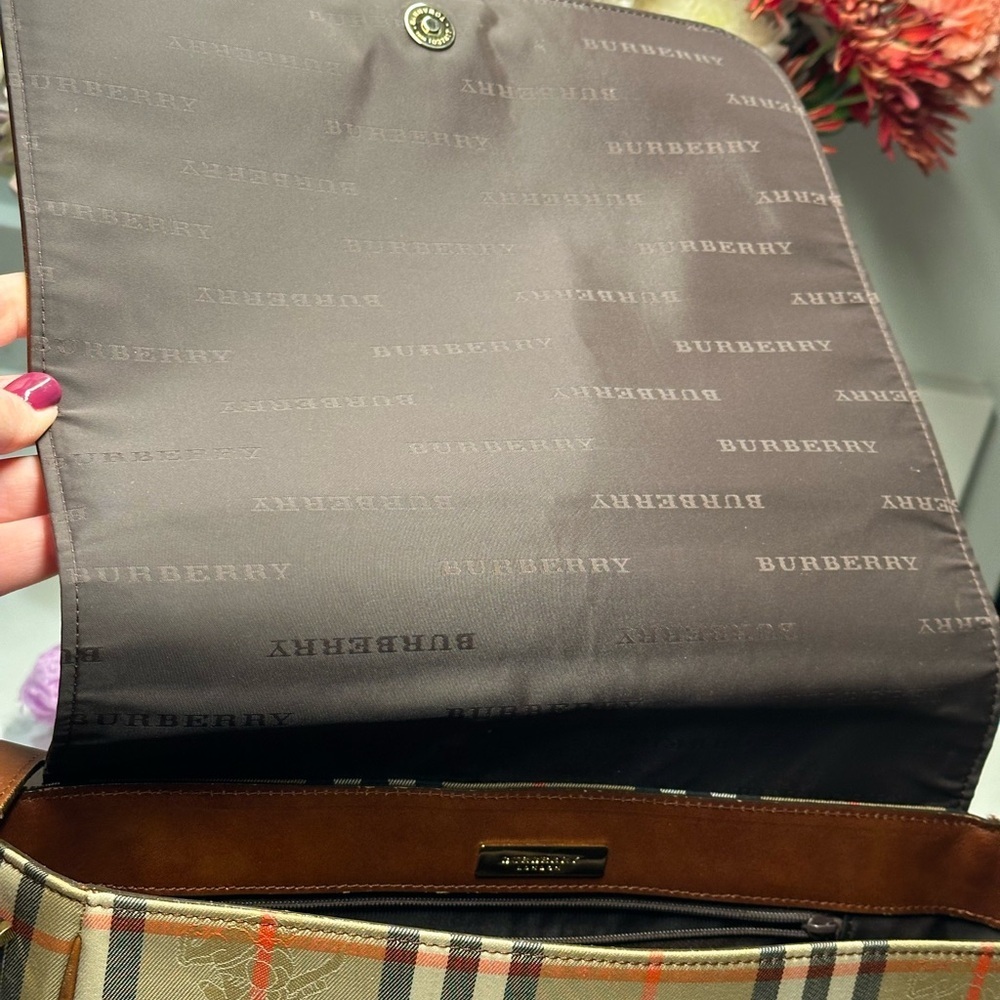 Burberry Nova Check Canvas & Leather Messenger Shoulder Bag - Picture 10 of 13